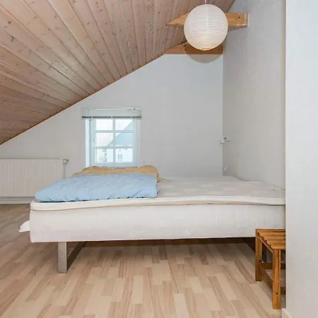 Holiday home Holiday V *